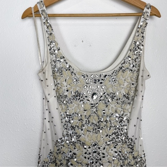 Adrianna Papell Mini Bridal Sleeveless Scoop Neck Beaded Sheath Dress | Sz. 12 - Picture 6 of 16